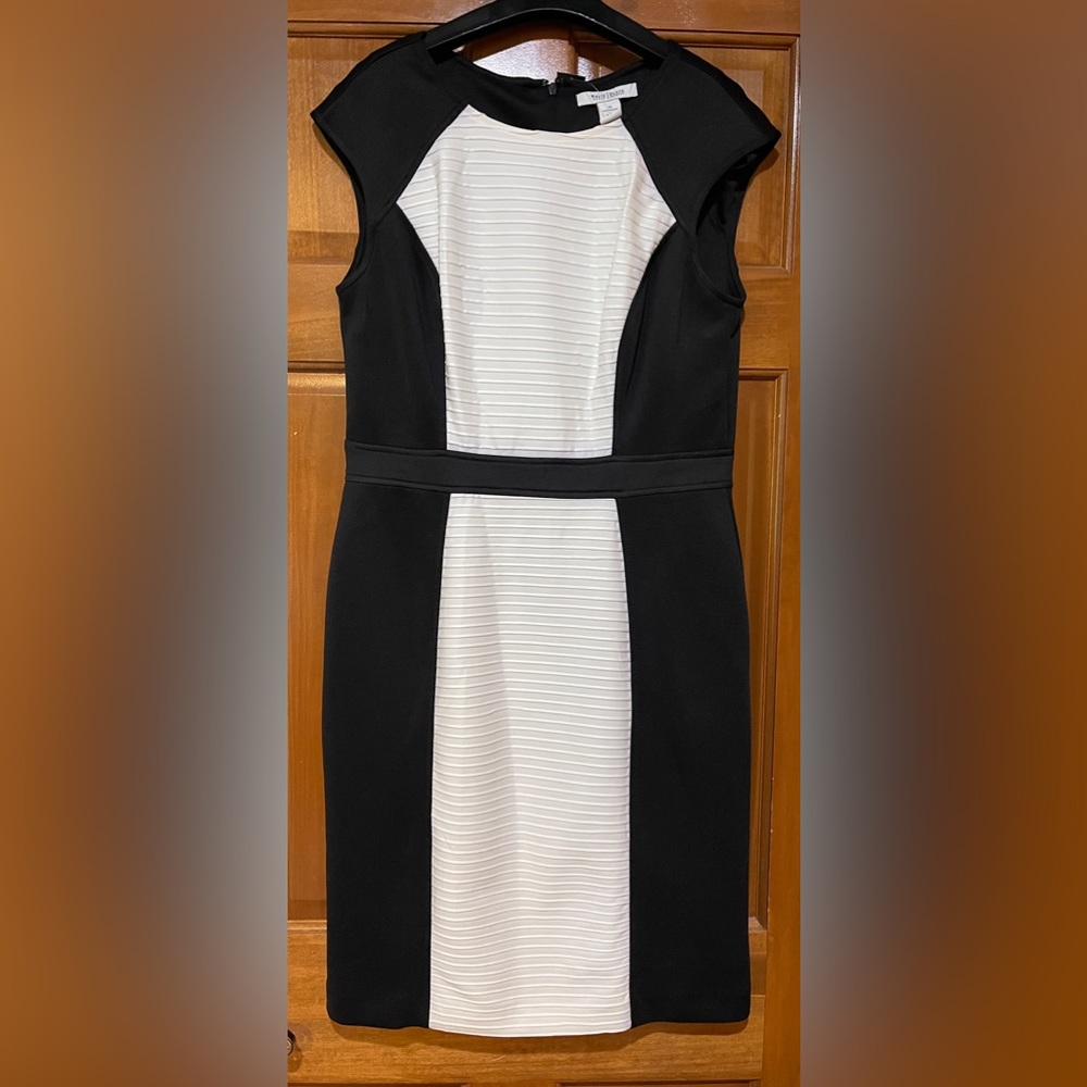 Gorgeous White House Black Market 10 NWT